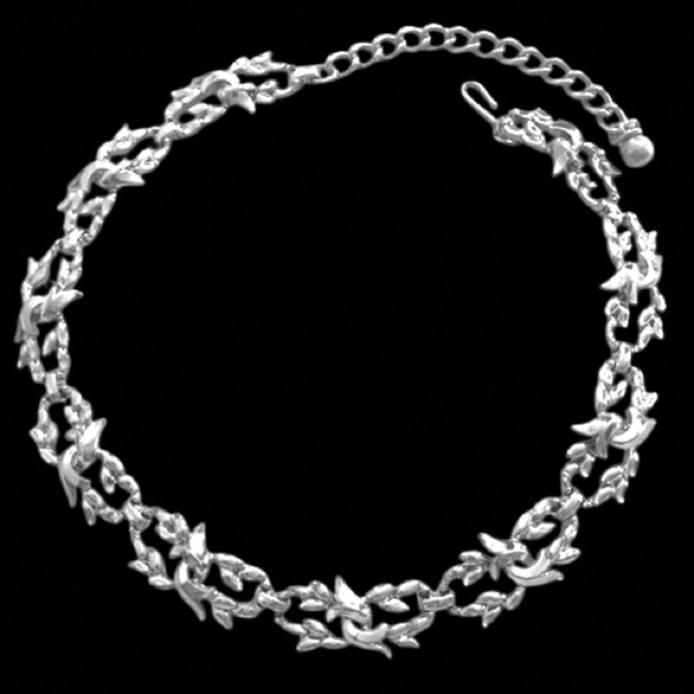 Vintage Coro Silver Tone Choker Style Necklace Signed Leaves Design